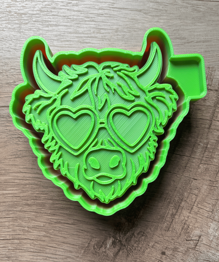 Highland Cow Freshie Mold